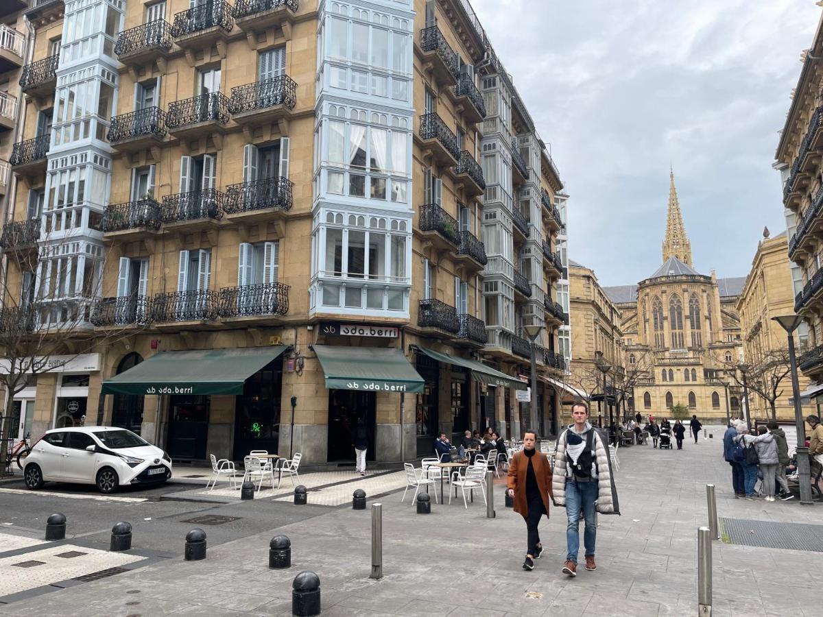 El Mirador De Larramendi Lägenhet San Sebastián Exteriör bild
